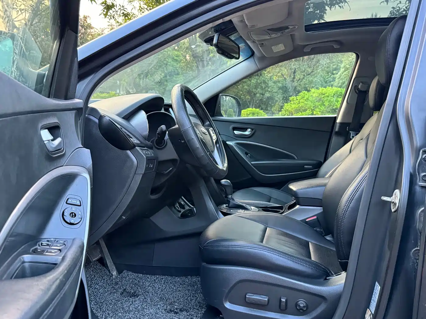Hyundai Grand Santa Fe 2014 2013 3.0L 7-Seater 4WD Luxury Edition