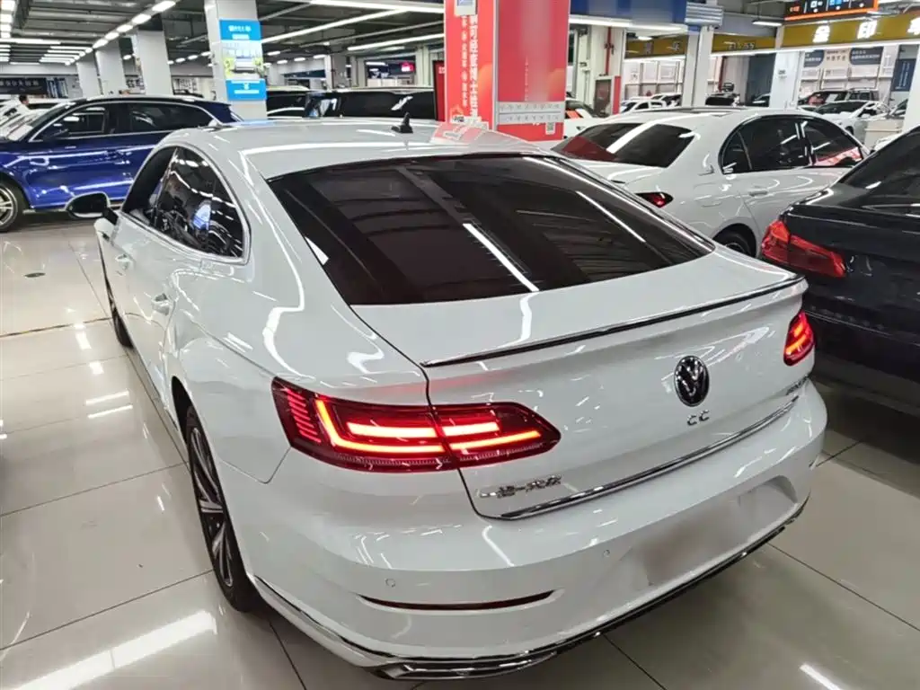 Volkswagen FAW-Volkswagen CC 2021 330TSI Dazzle Edition фото 5