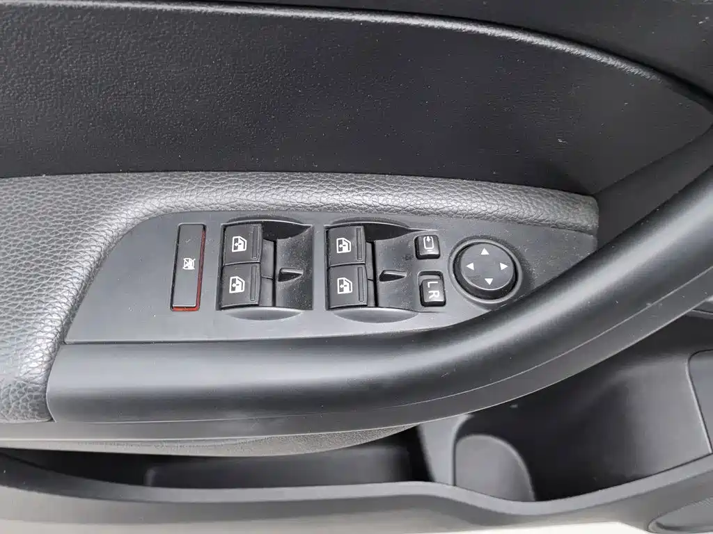Qoros 5 2018 2018 1.6T Automatic Premium Type