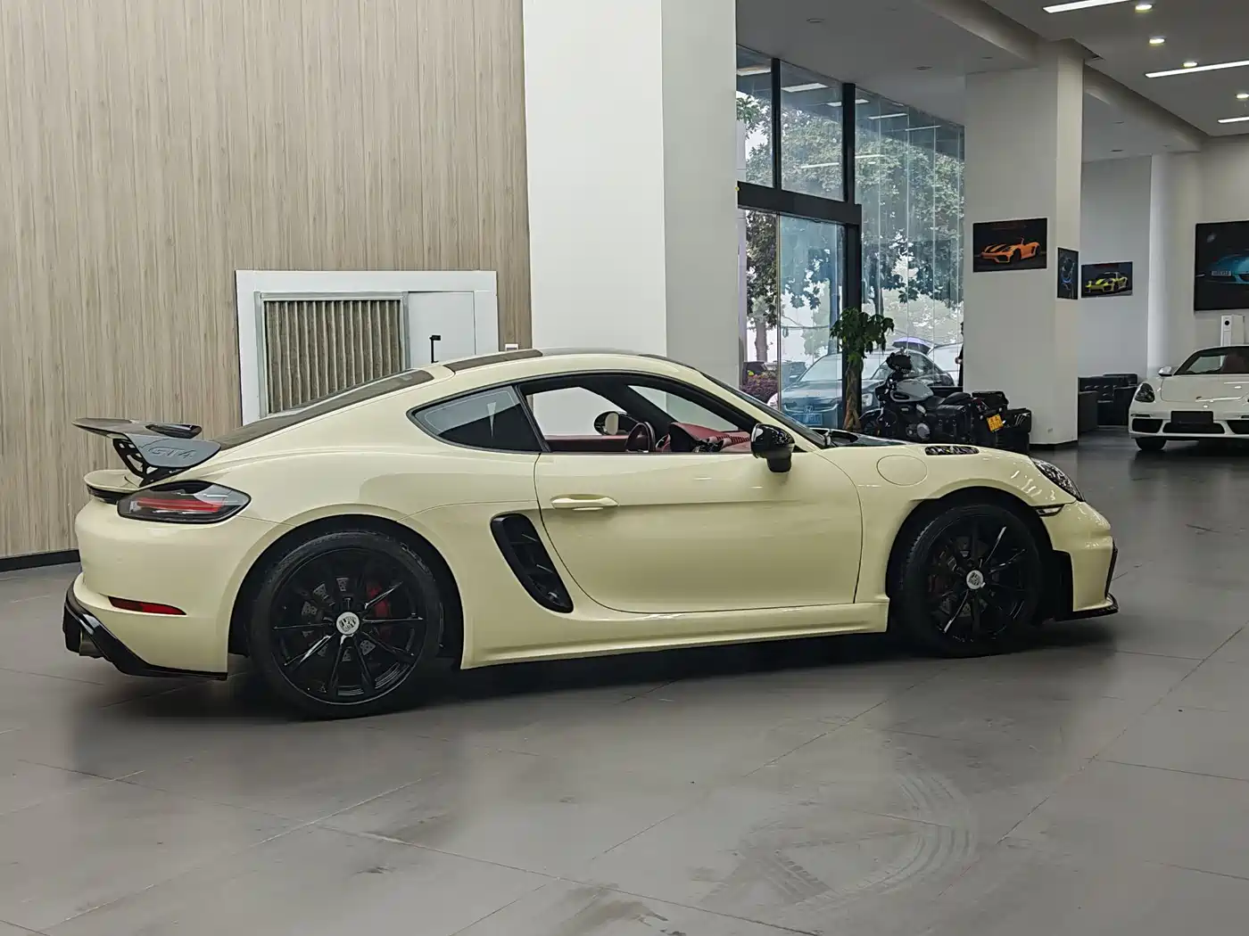 Porsche 718 2016 Cayman 2.0T фото 10