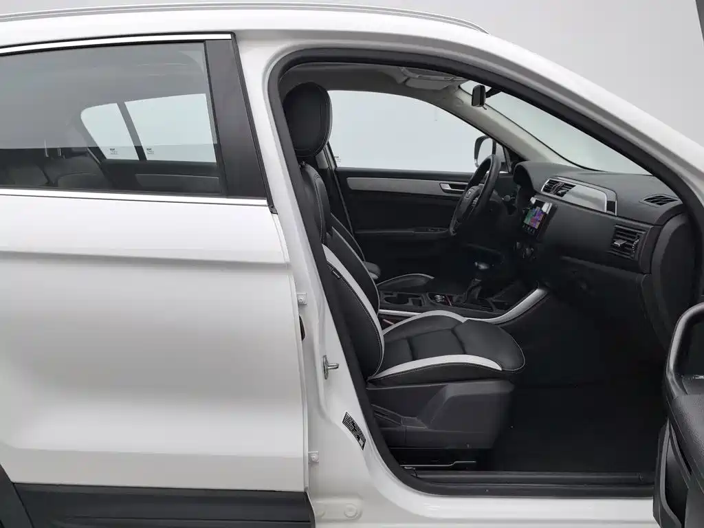 Qoros 5 2018 2018 1.6T Automatic Premium Type