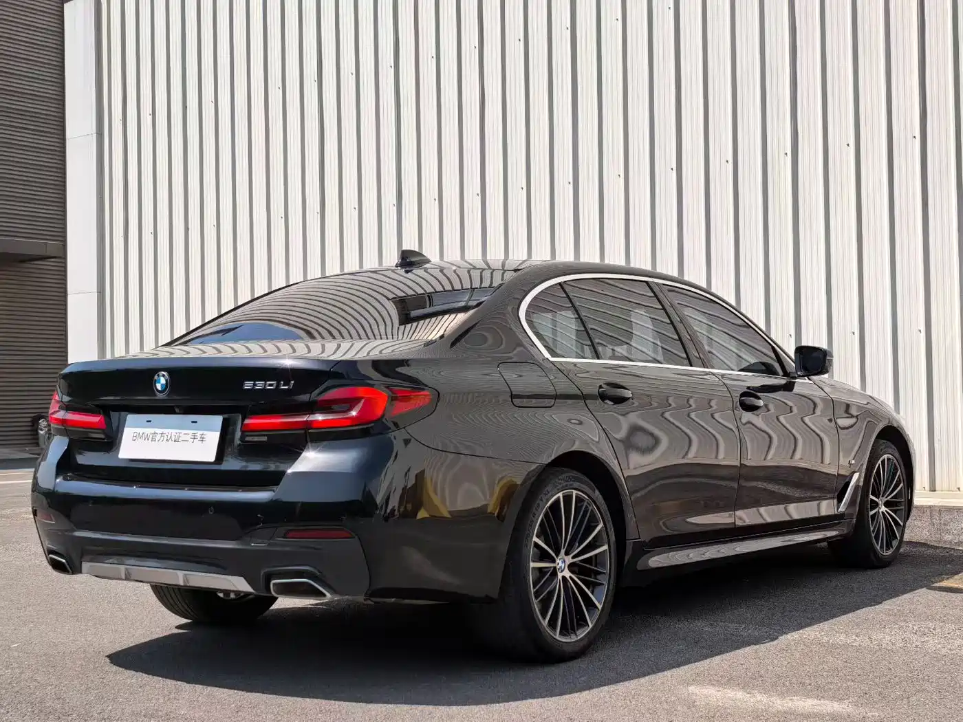 BMW 5 Series 2022 530Li Leading M Sport Package фото 7