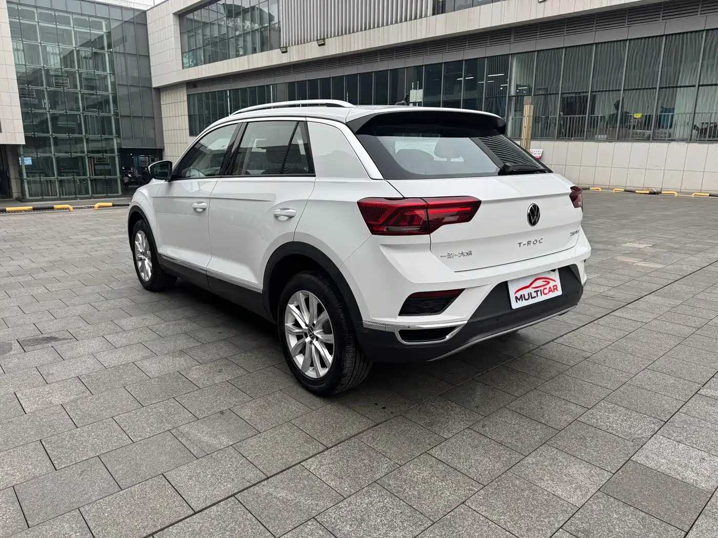 Volkswagen T-ROC 2022 280TSI DSG 2WD Elite PLUS фото 7