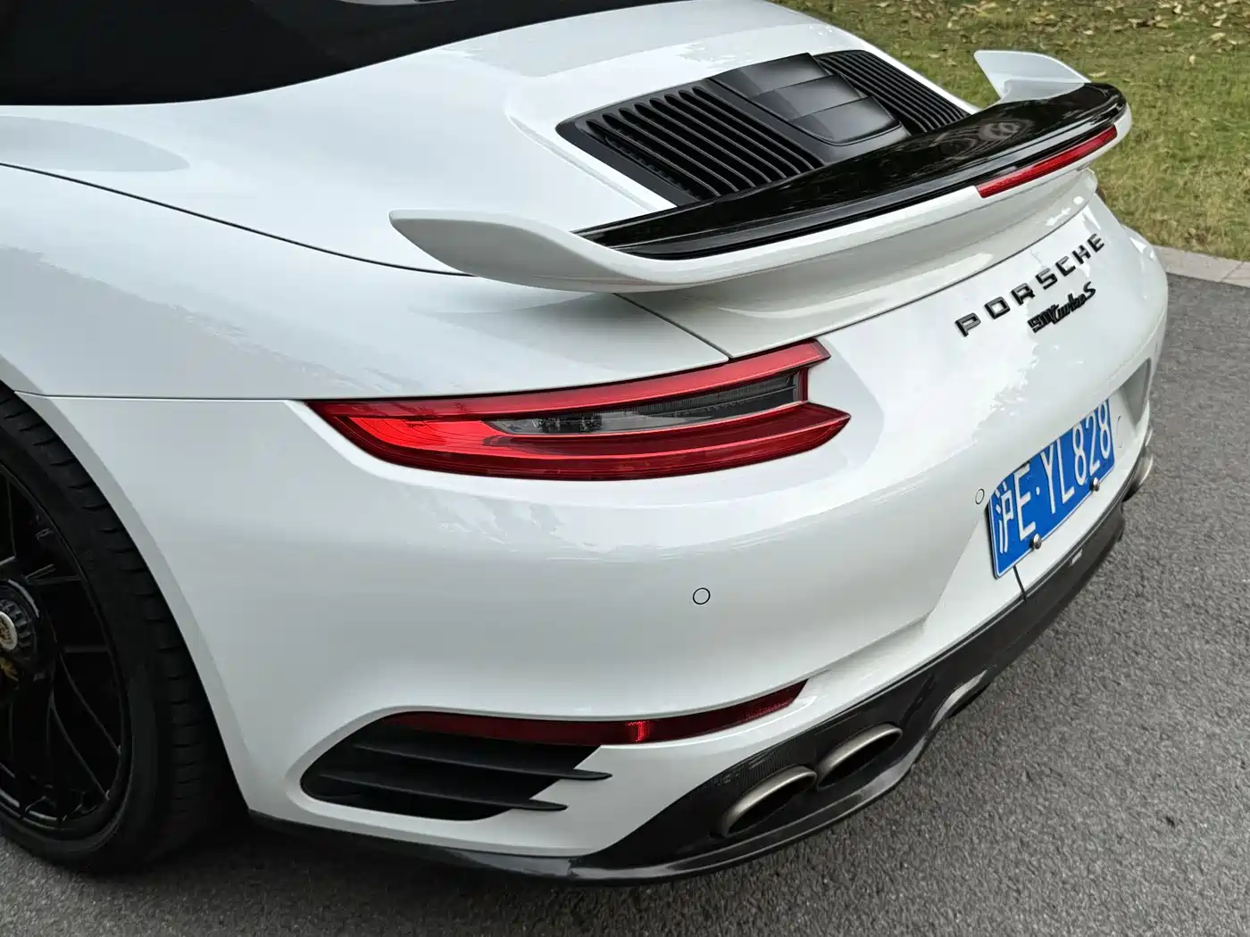 Porsche 911 2016 Turbo S Cabriolet 3.8T фото 7