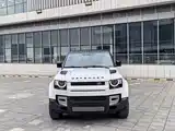 Photo 2 - Land Rover Defender