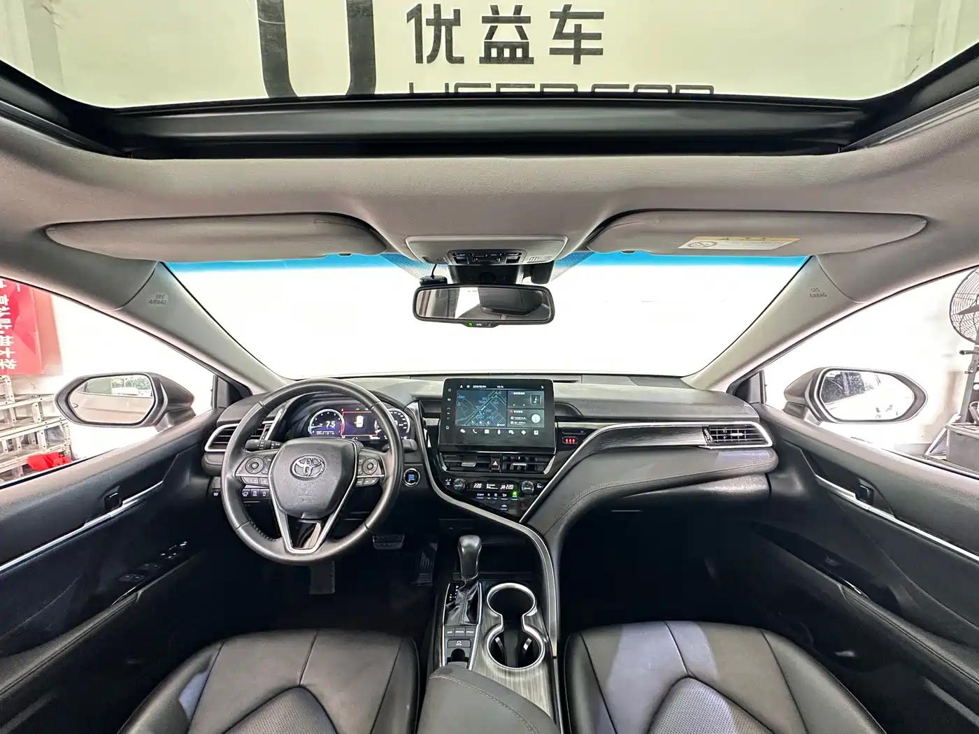 Toyota Camry 2021 2.5G Luxury Edition фото 7