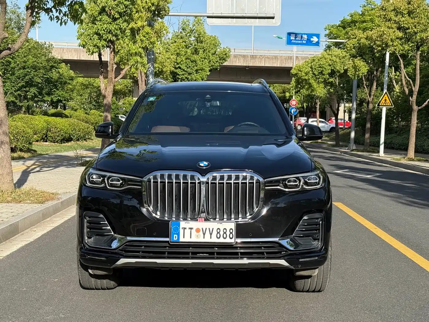 Photo 3 - BMW X7