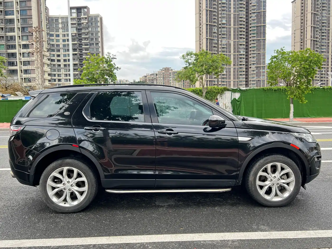 Land Rover Discovery Sport 2016 2.0T HSE фото 8