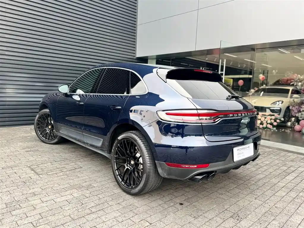 Porsche Macan фото 6