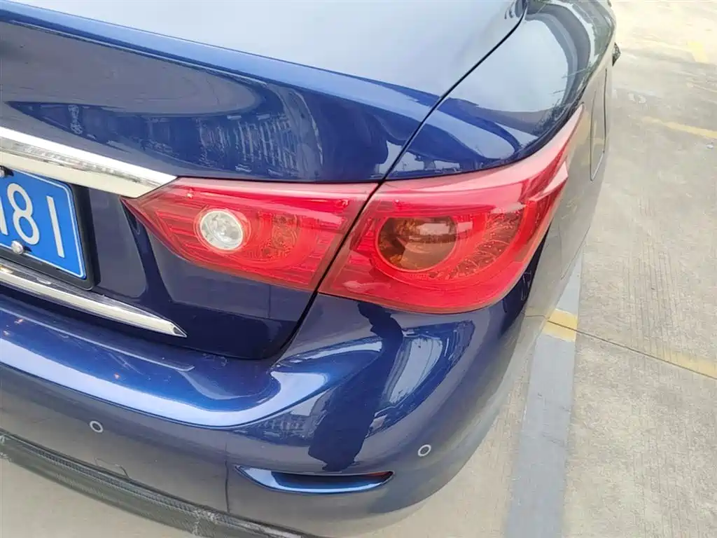 Фото 8 - Infiniti Q50L