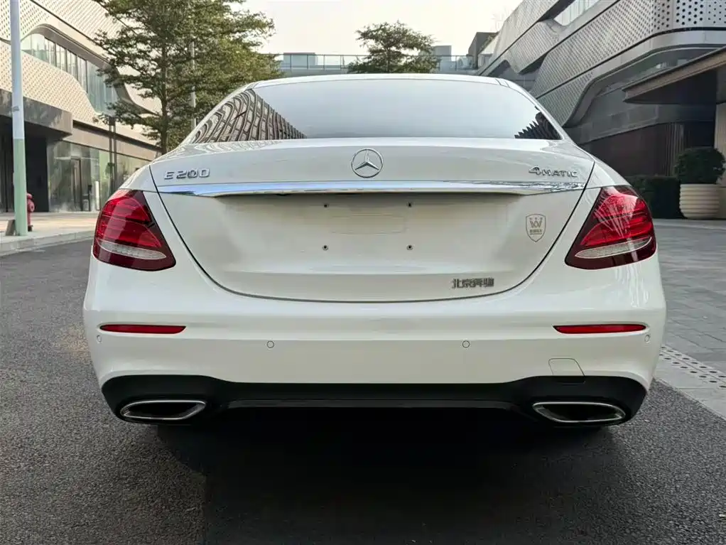 Mercedes-Benz E-Class 2017 E 200 Sport 4MATIC фото 16