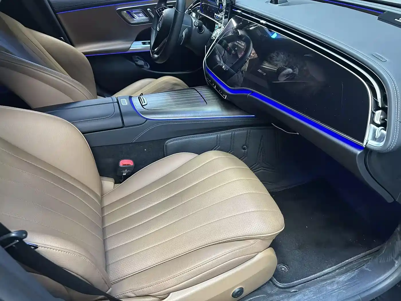 Mercedes-Benz E-Class 2025 E 300 L Luxury фото 18