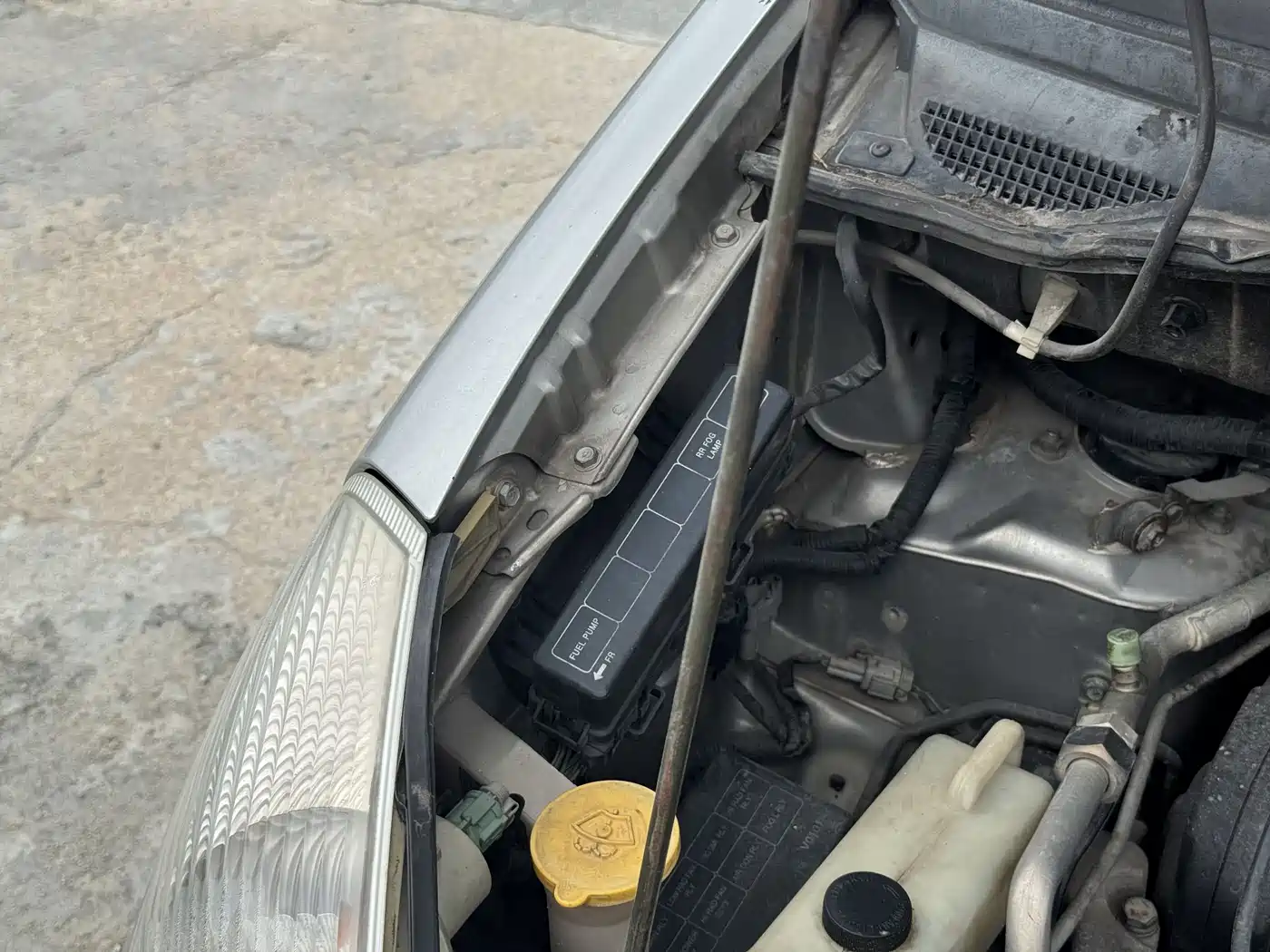 Dongfeng Yuxuan 2010 2009 2.0L Manual Luxury