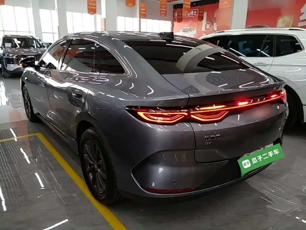 صورة 5 - BYD Qin L