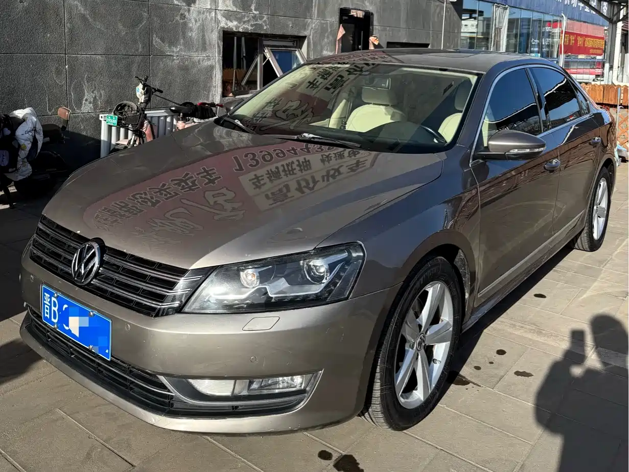 Volkswagen Passat 2011 1.8TSI DSG Royal Edition