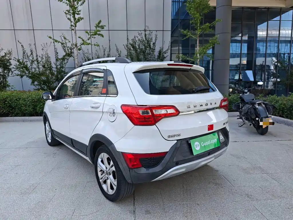 BAIC Senova X25 2018 2015 1.5L Manual Comfort