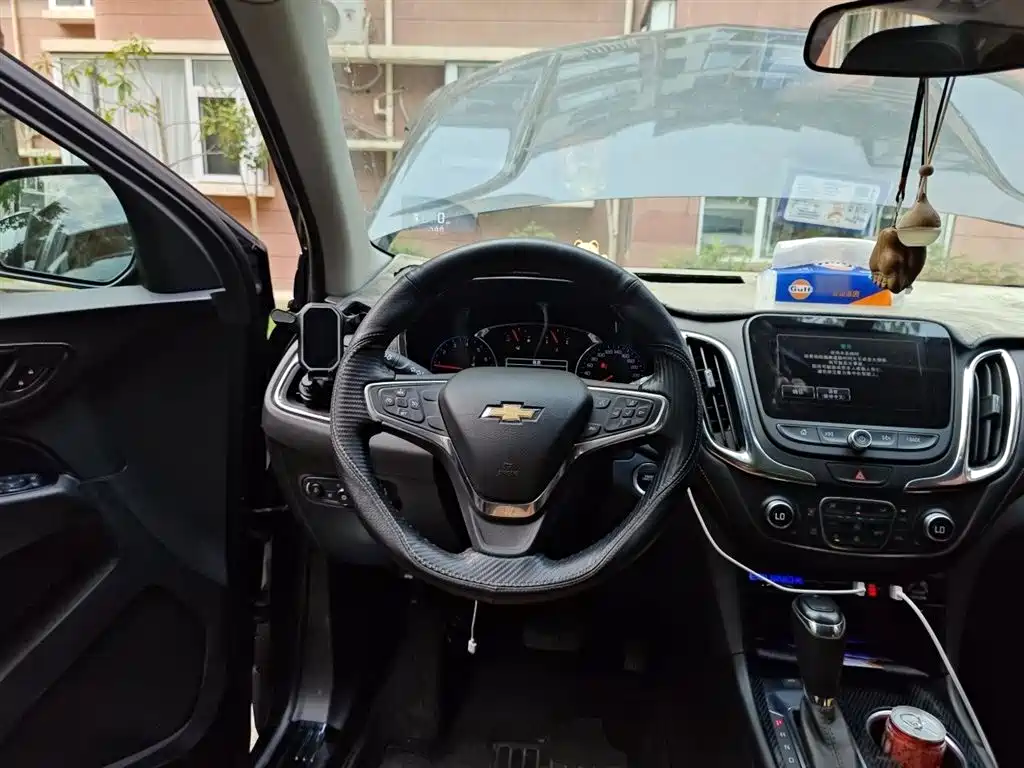 Chevrolet Equinox 2018 550T Automatic 4WD Pioneer Edition фото 6