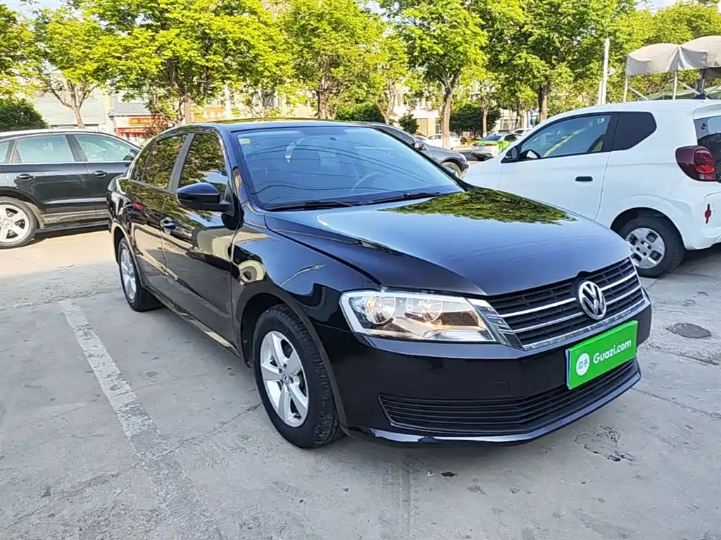 Volkswagen Lavida 2013 Facelift Classic 1.6L Automatic Trend фото 4
