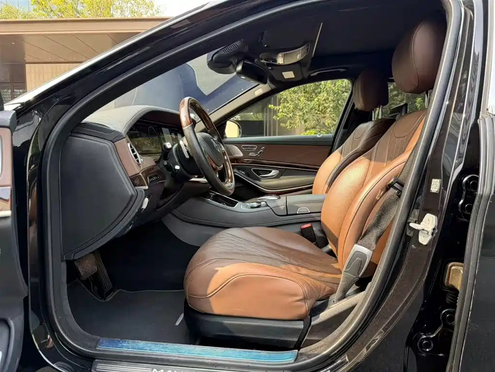 Mercedes-Benz Maybach S-Class 2015 S 500 4MATIC фото 24