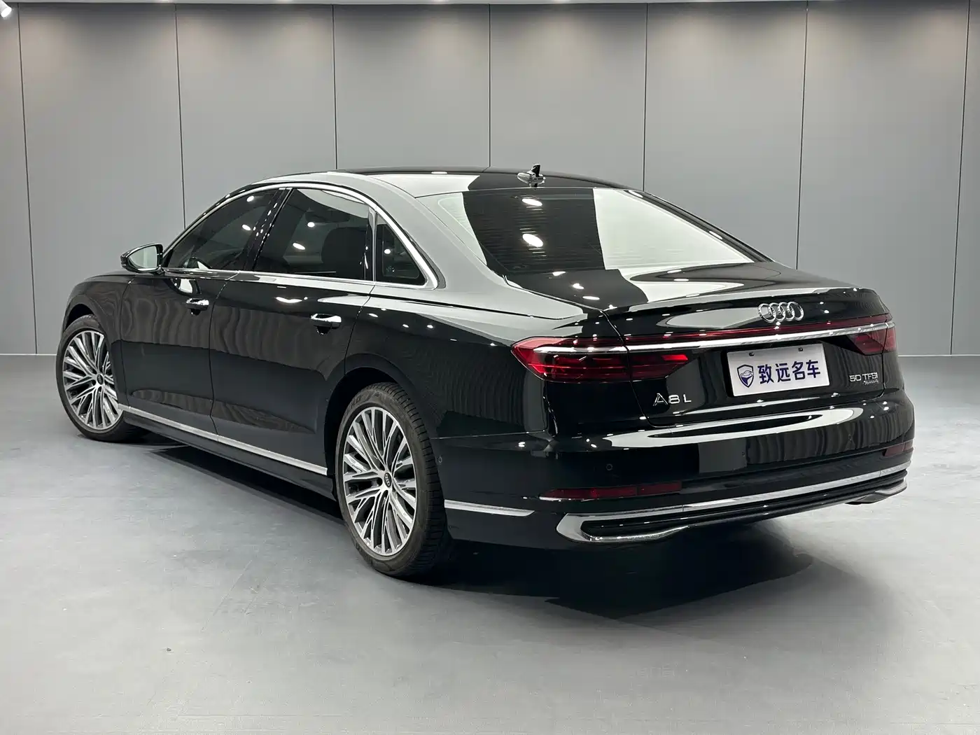 2025 Audi A8