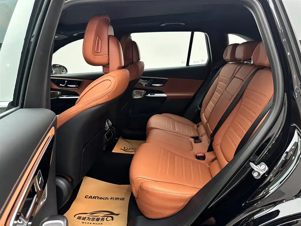 Mercedes-Benz GLC 2023 GLC 300 L 4MATIC Sport 5-Seater фото 9