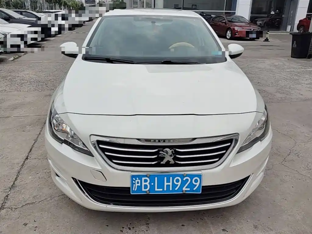 Peugeot 408 2014 1.8L Automatic Luxury Edition фото 5