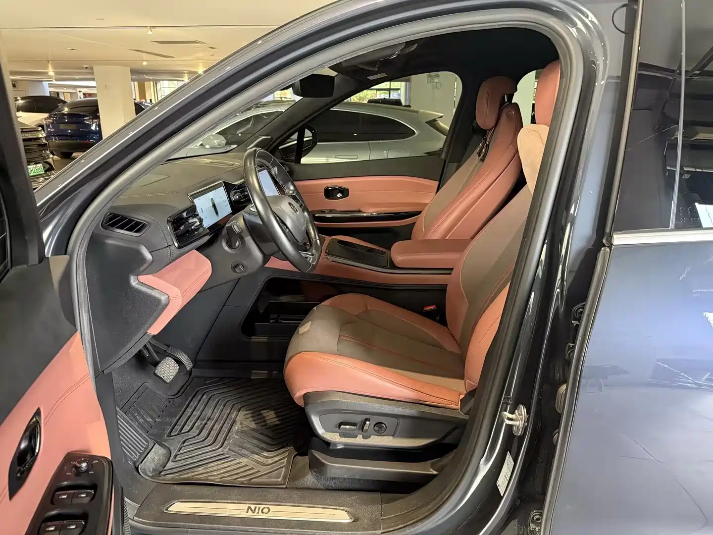 Фото 4 - NIO EC6
