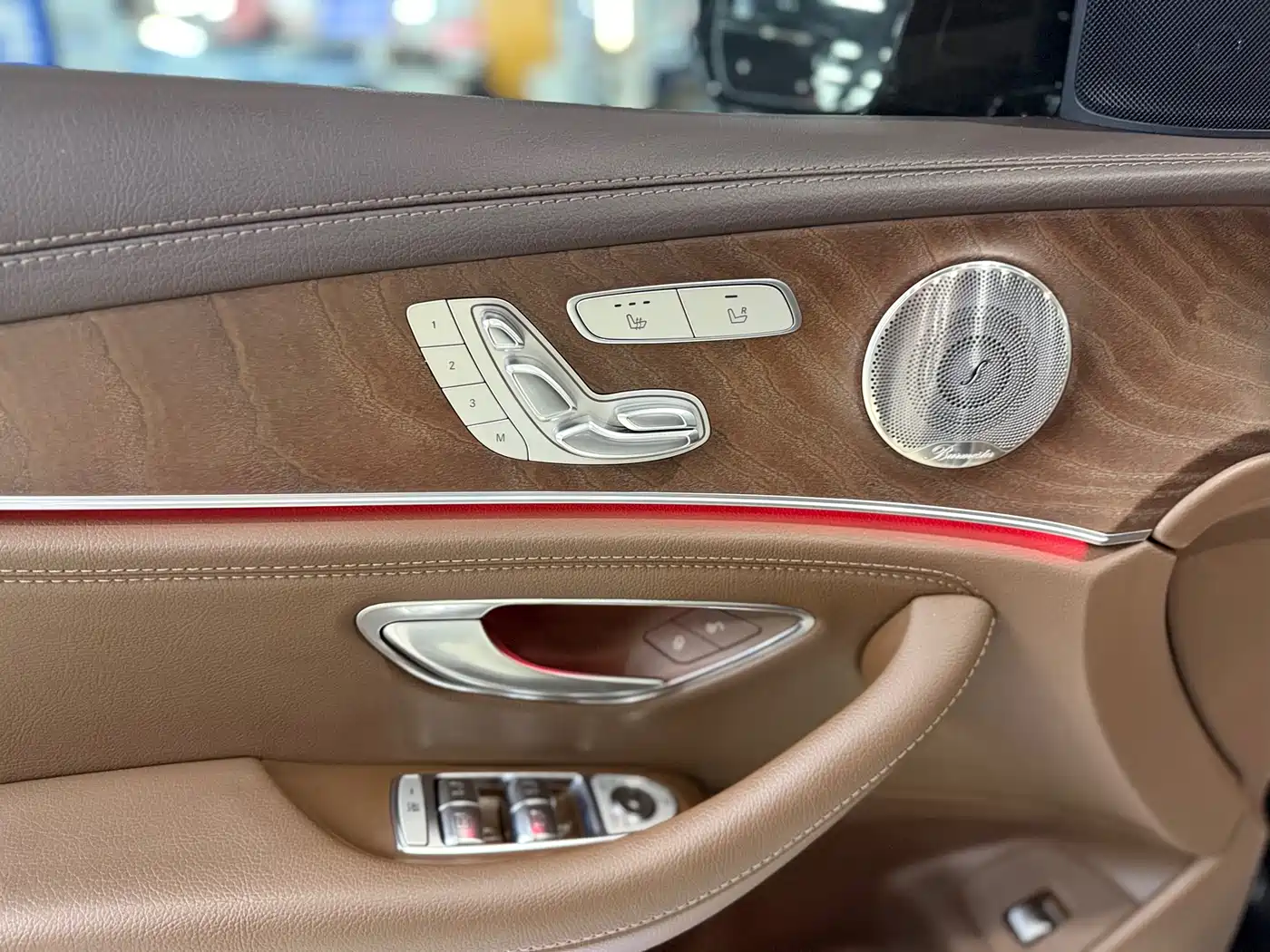 Mercedes-Benz E-Class 2023 E 300 L Luxury фото 7