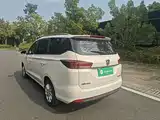 Фото 5 - Baojun 360