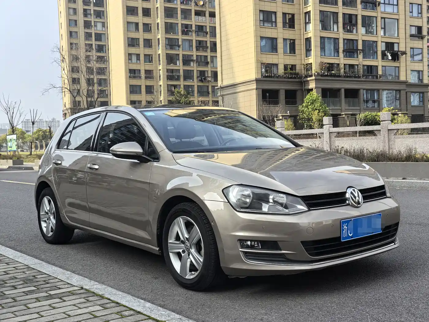 Volkswagen Golf 2015 1.4TSI Automatic Luxury фото 3