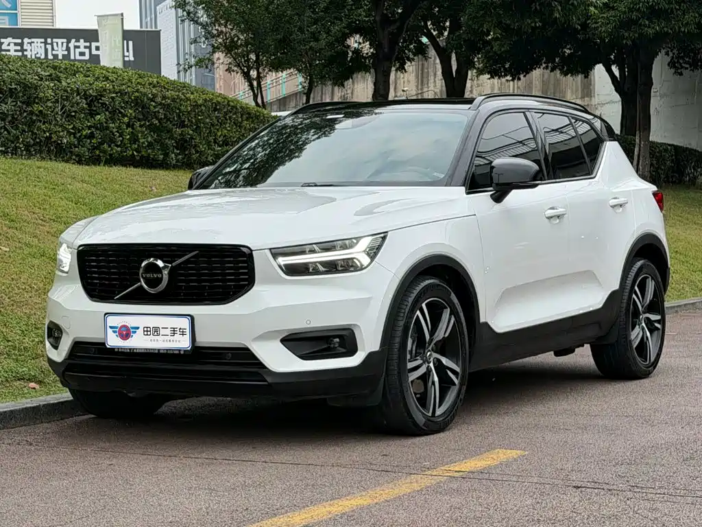 Volvo XC40 2020 — пригон из Китая