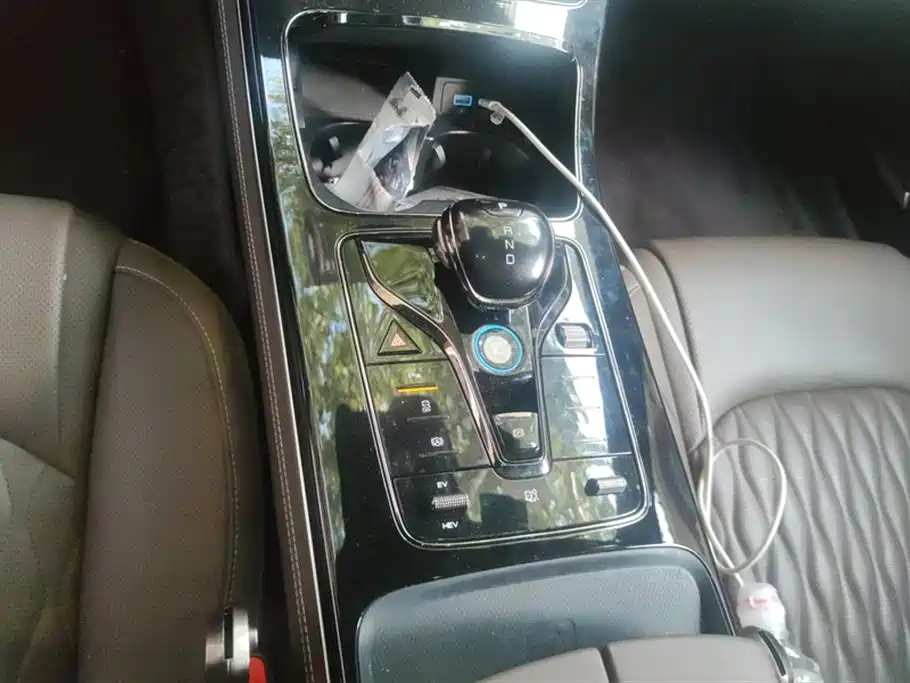BYD Han 2023 DM-i Champion Edition 121KM Premium фото 16