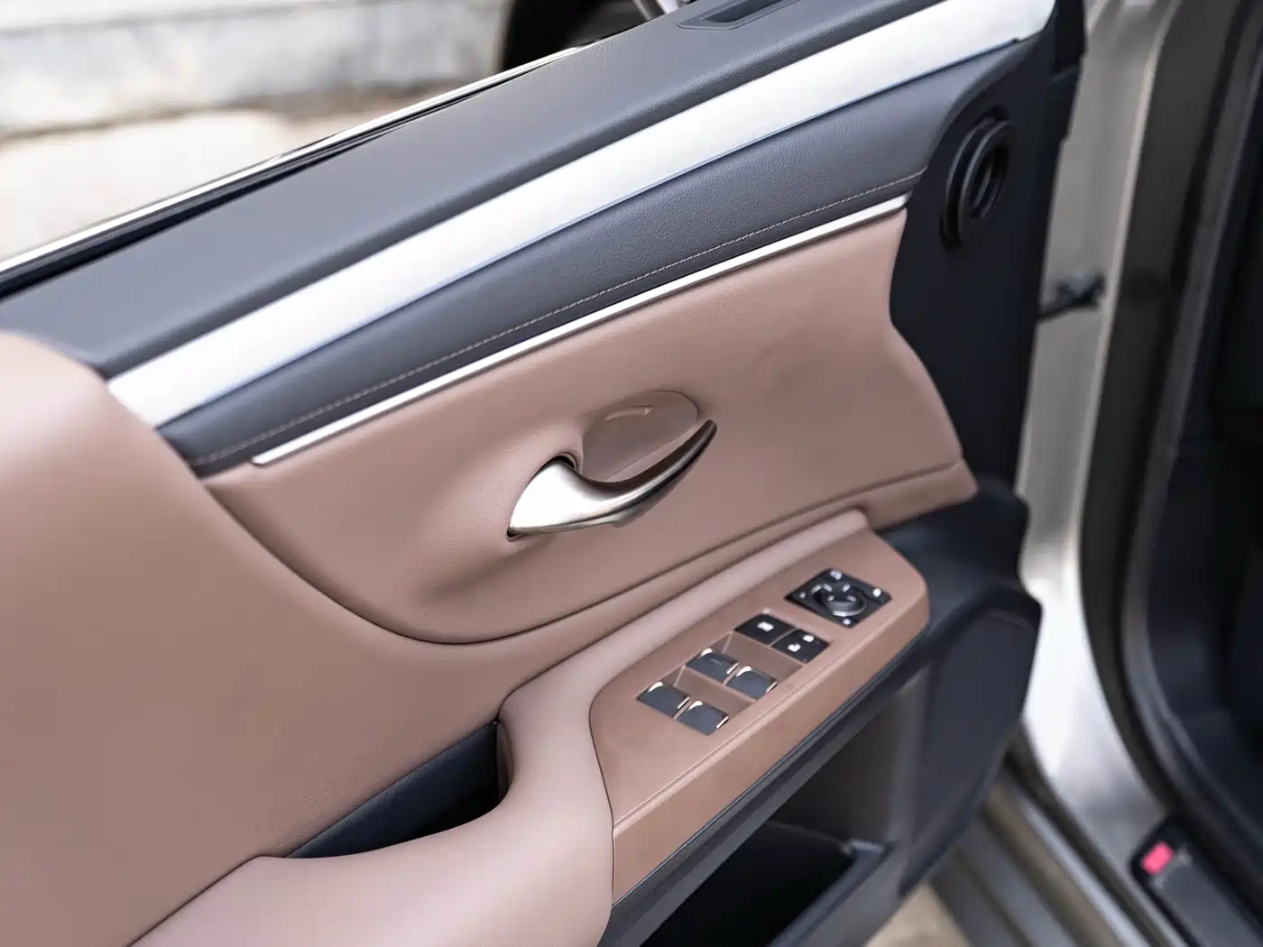 Lexus ES 2026 2025 300h Ultimate Edition