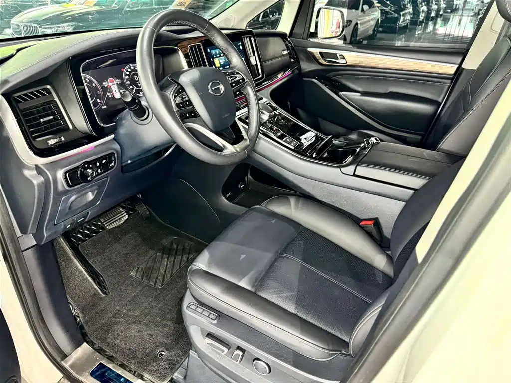 GAC Trumpchi Trumpchi M8 2021 Leading Show Series 390T Ultimate Edition фото 23