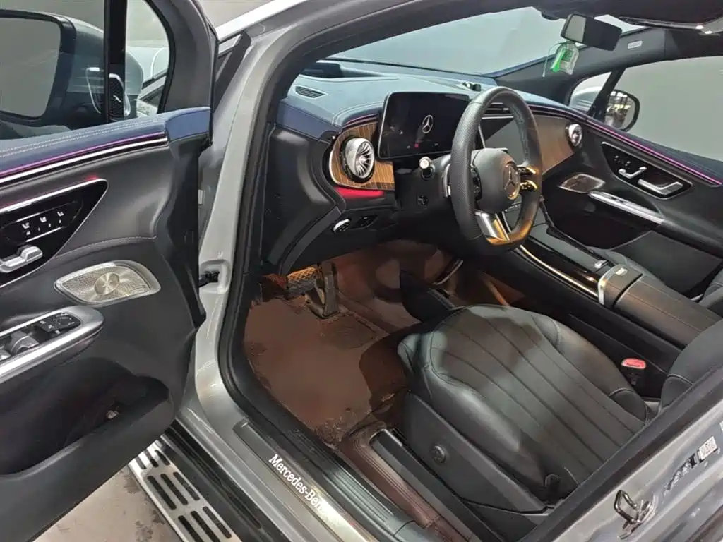 Mercedes-Benz EQE SUV 2023 350 4MATIC Luxury Edition фото 12