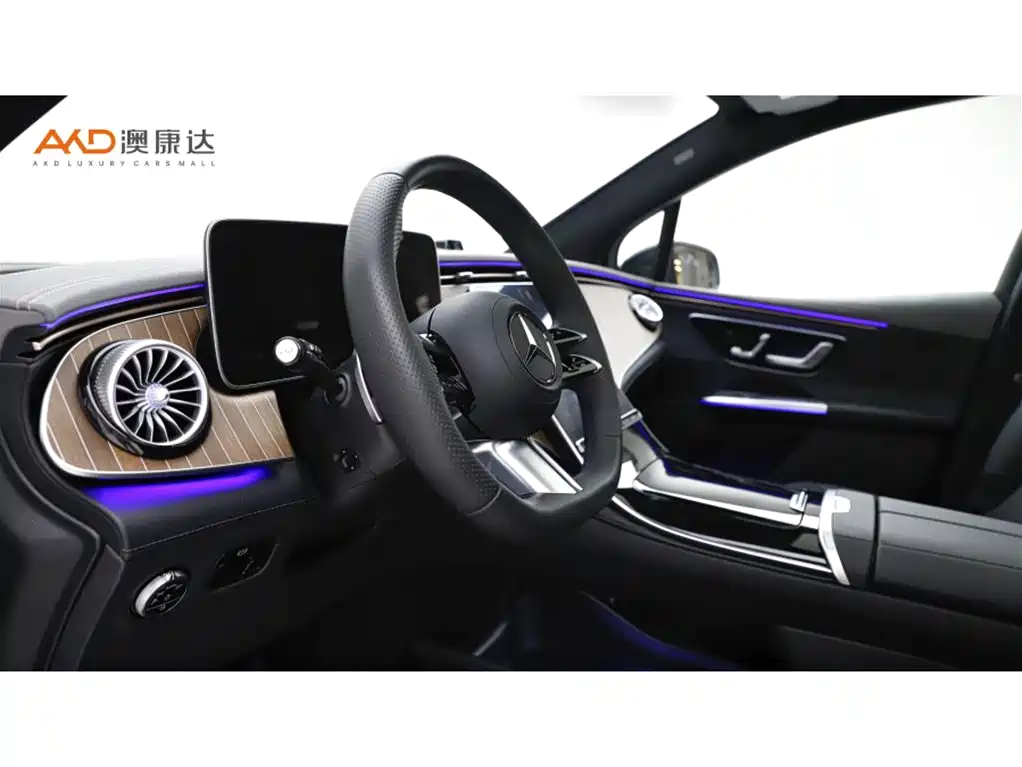 MERCEDES-BENZ EQE SUV