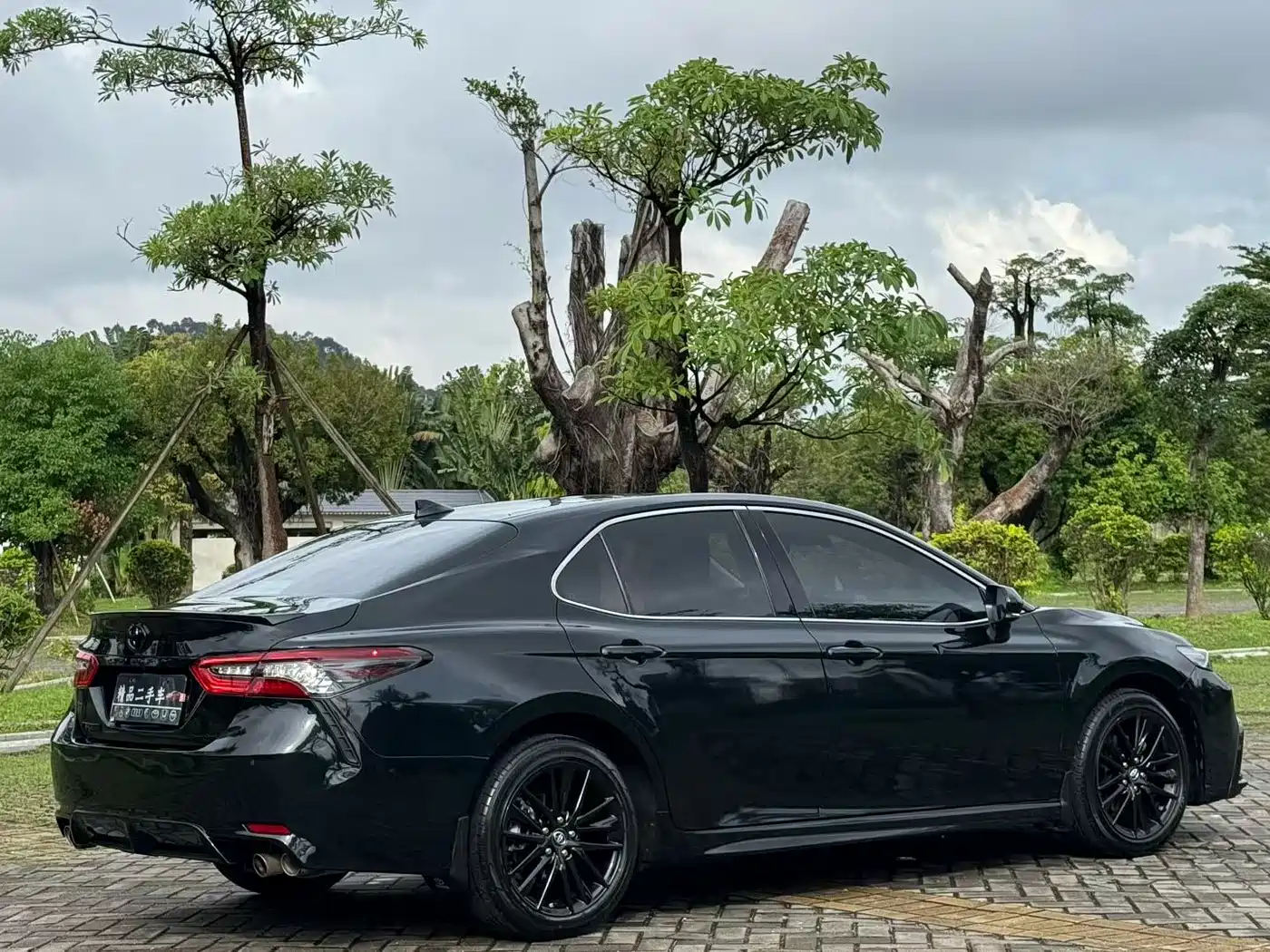 Toyota Camry 2022 2.5S Knight Edition фото 5