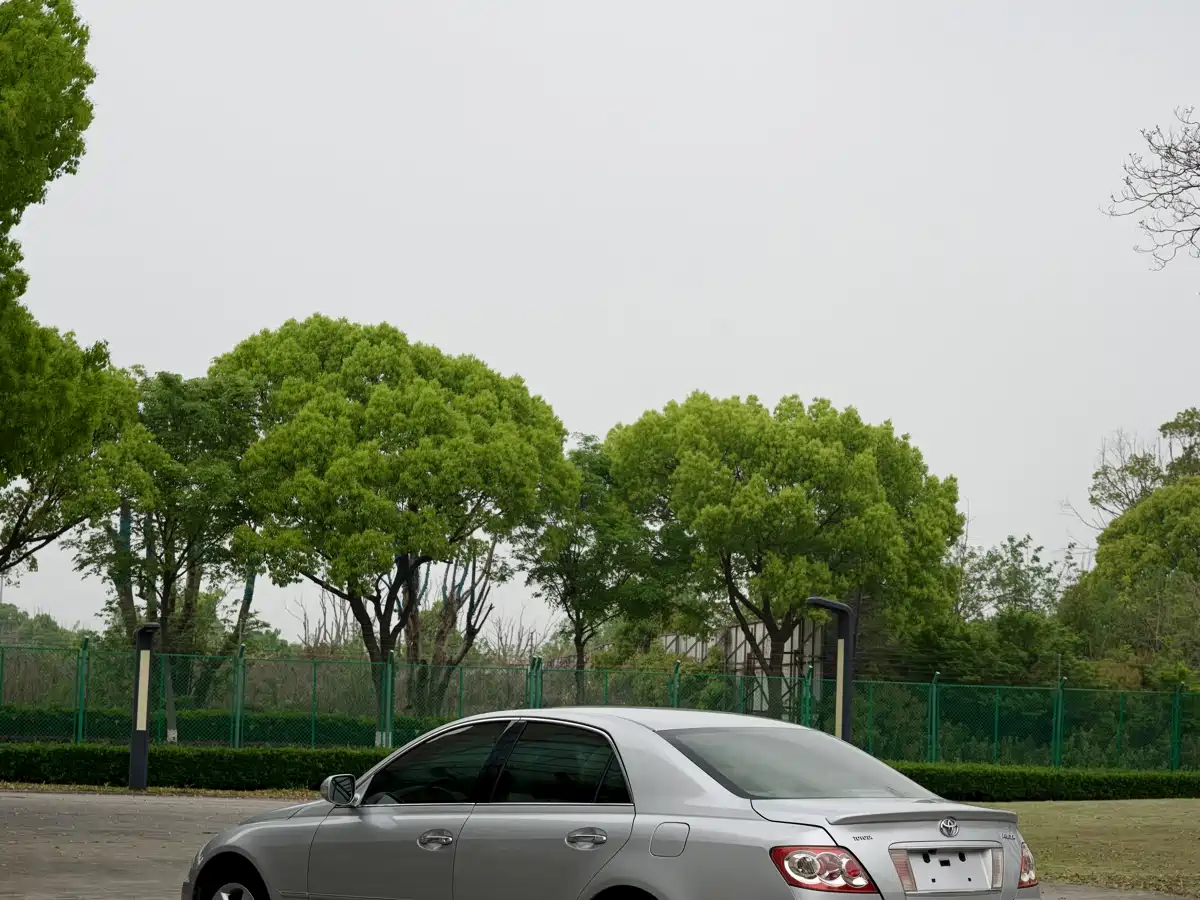 Toyota Reiz 2008 2.5S Special Commemorative Edition фото 4