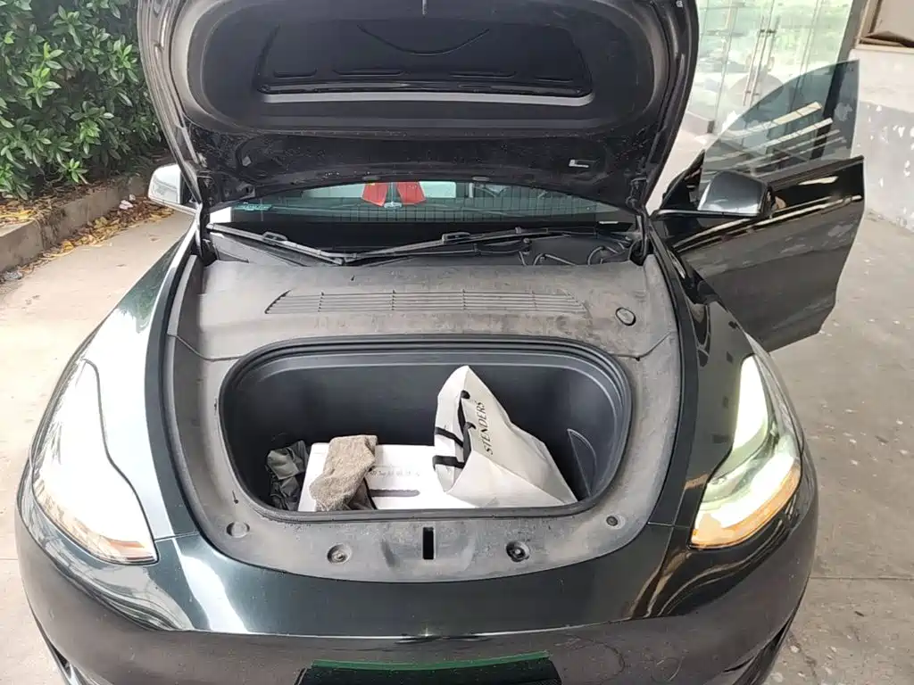 Фото 20 - Tesla Model Y