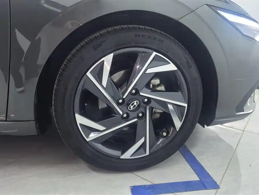Hyundai Elantra 2023 1.5L CVT GLX Elite Edition фото 6