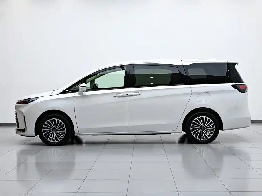 Buick GL8 New Energy 2026 2025 Landlux Smart Edition 7-seater