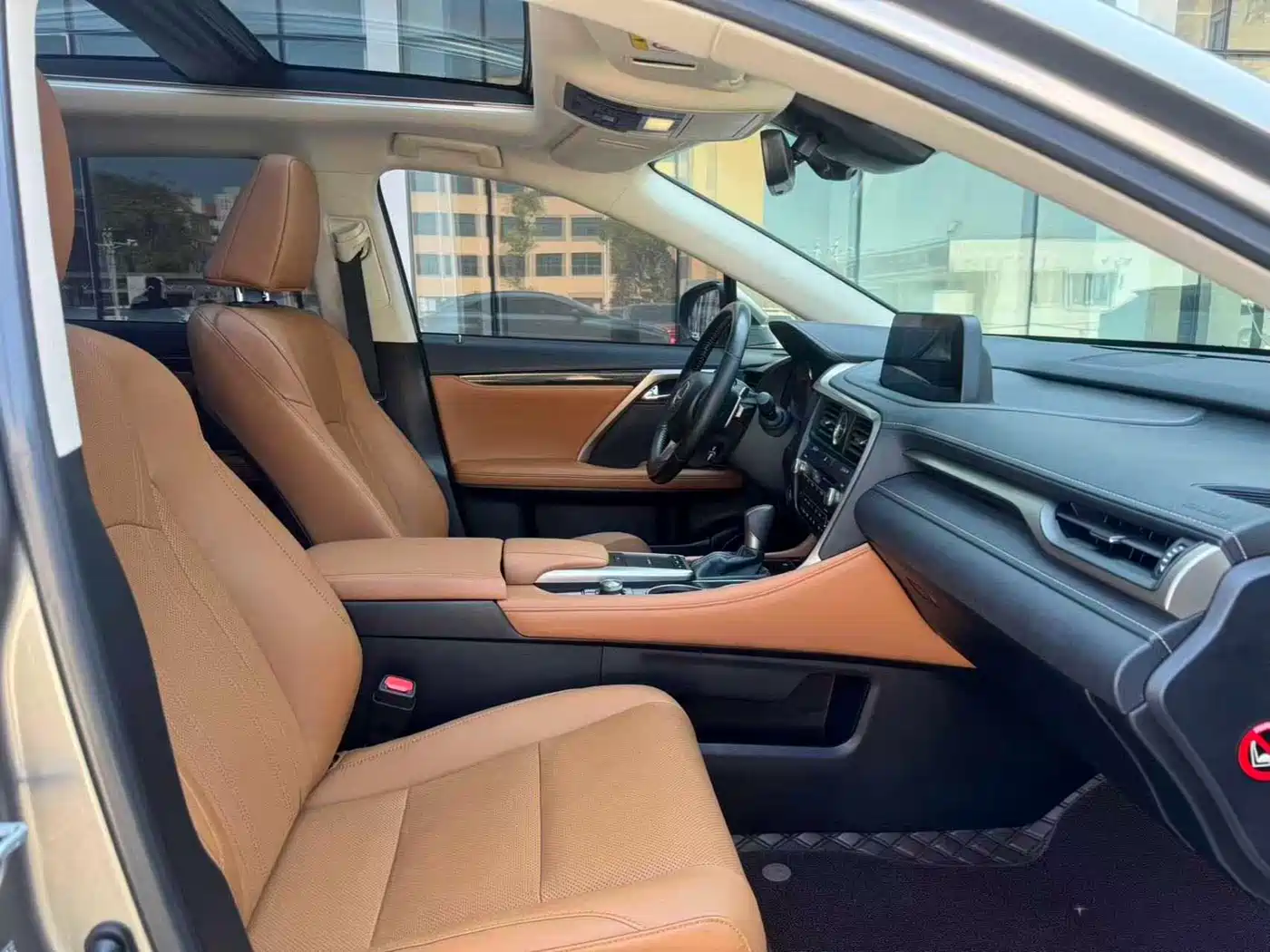 Lexus RX 2020 Facelift 300 AWD Elegance Edition фото 7