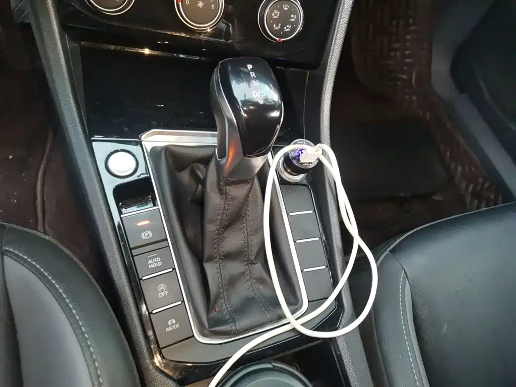 Photo 15 - Volkswagen Sagitar