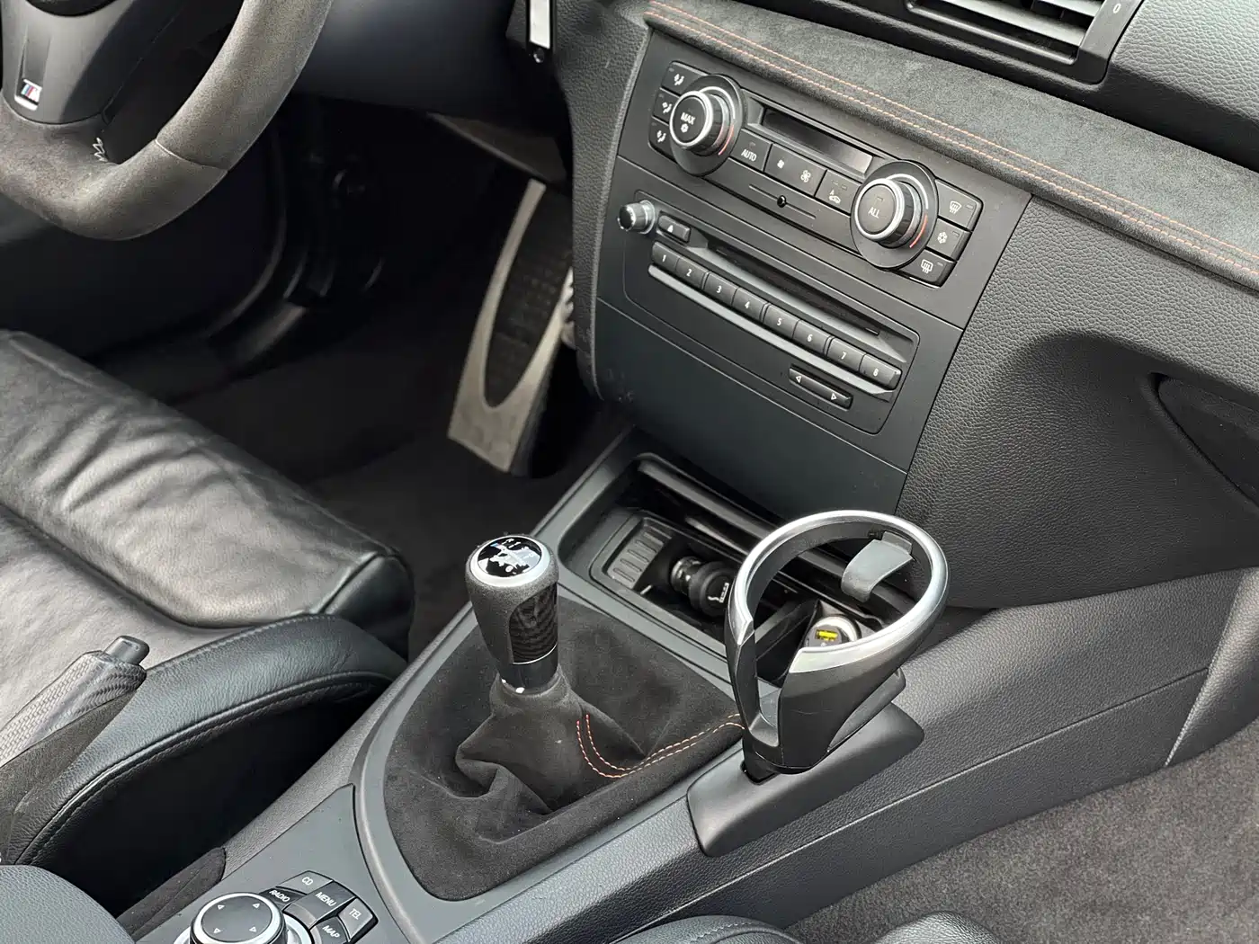 BMW 1 Series M 2011 1M Coupe фото 13