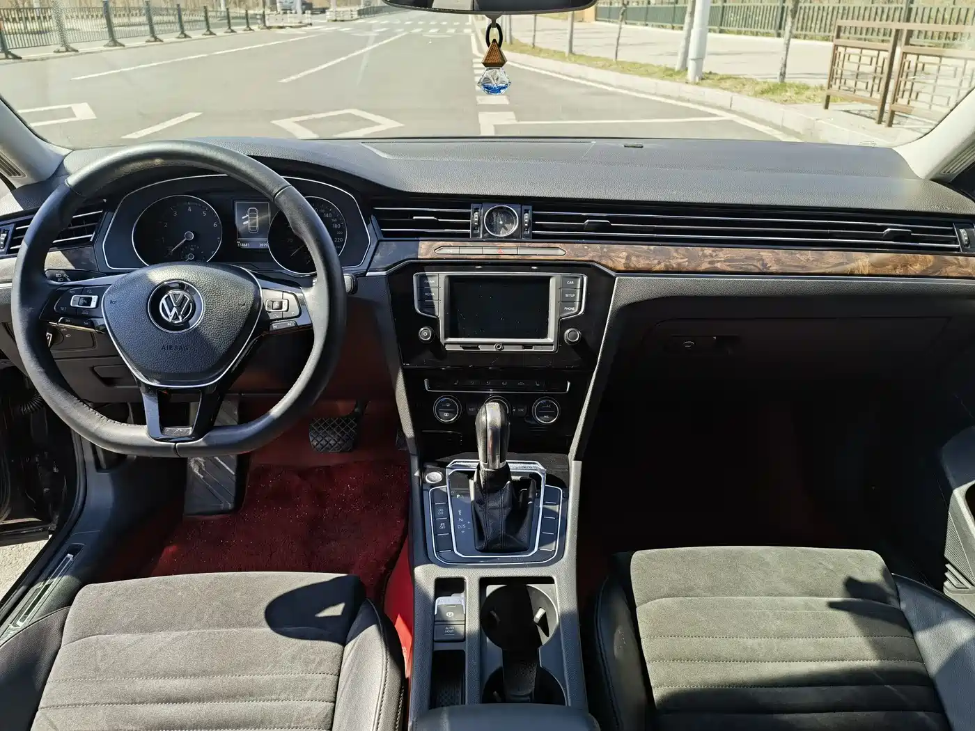 Volkswagen Magotan 2017 380TSI DSG Luxury фото 10