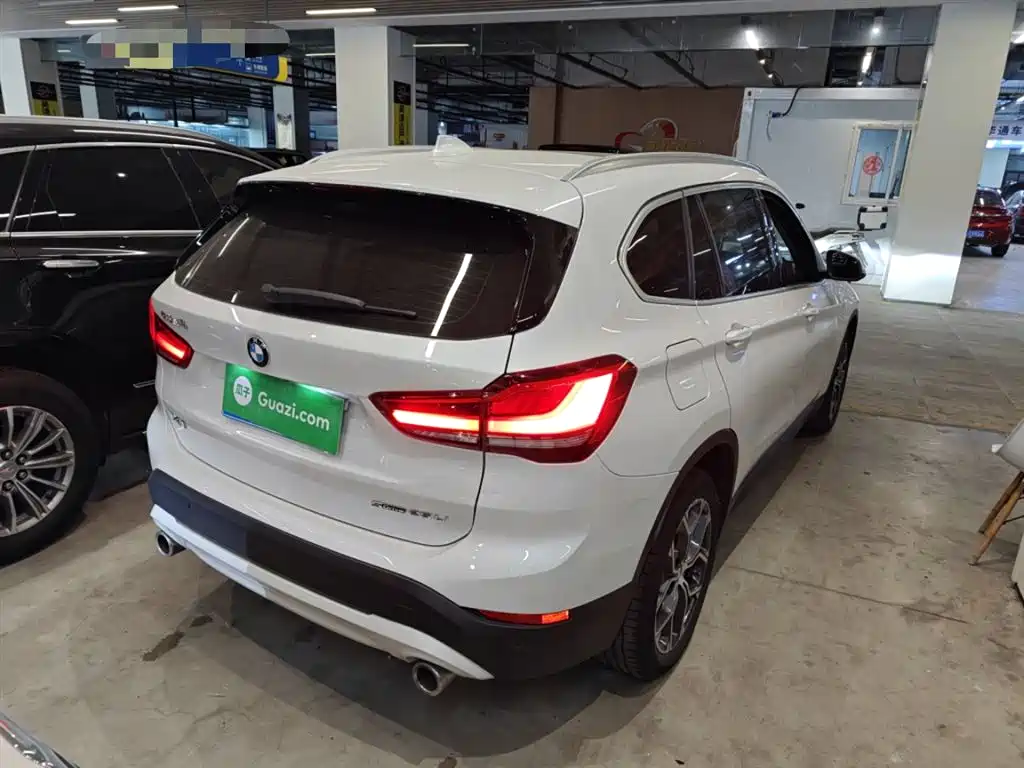 BMW X1 2022 sDrive25Li Leading фото 5