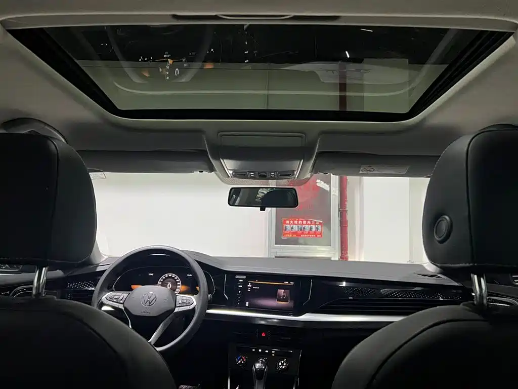 Volkswagen Passat 2024 280TSI Business Edition фото 11