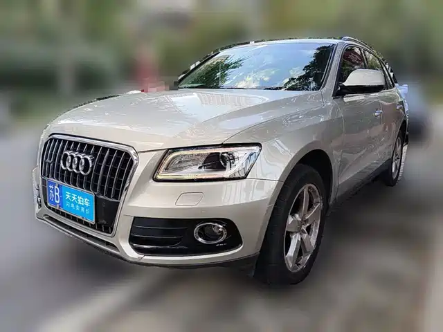  Audi Audi Q5 2016 40 TFSI Technology Model
