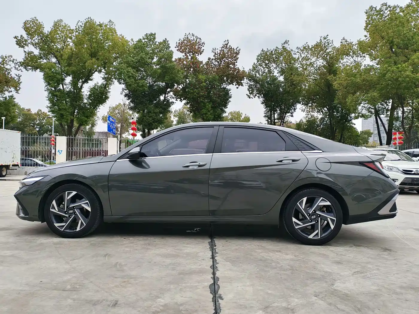 Hyundai Elantra 2023 1.5L CVT GLX Elite Edition фото 10