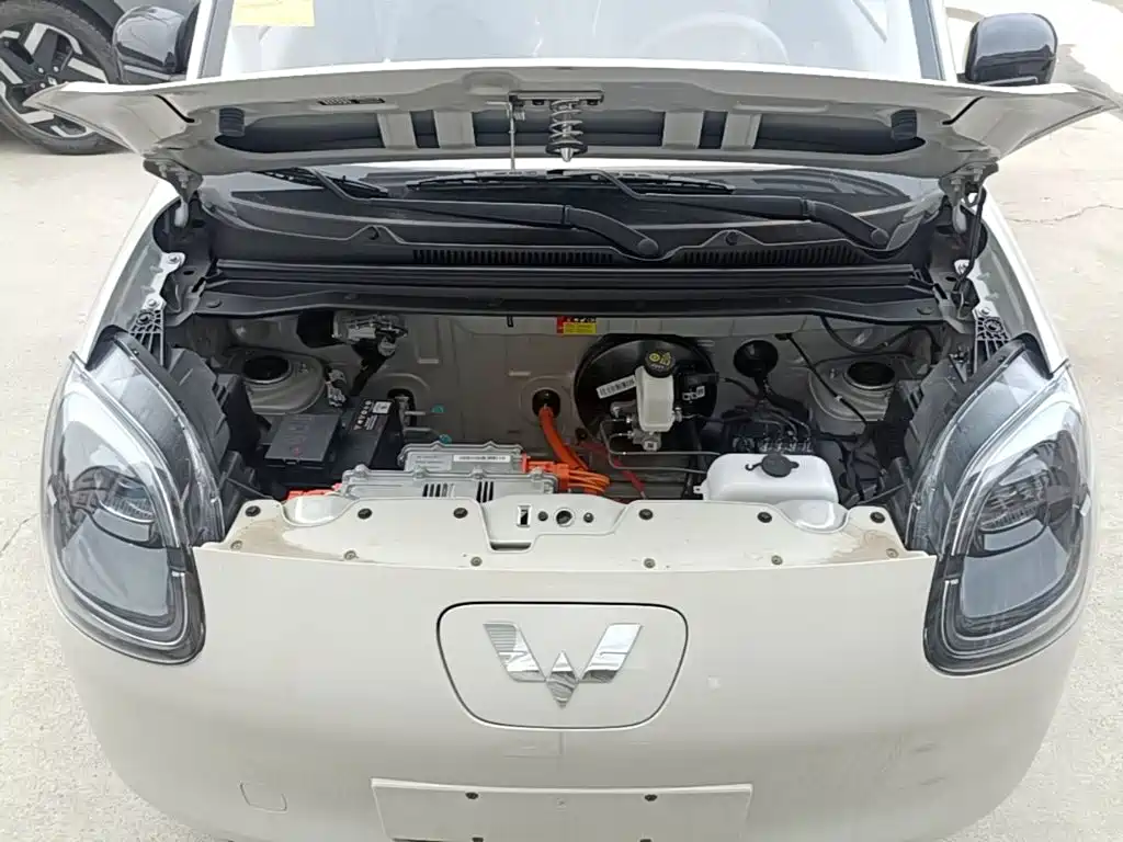 Wuling Motors Hongguang MINIEV 2026 2025 4-Door Advanced
